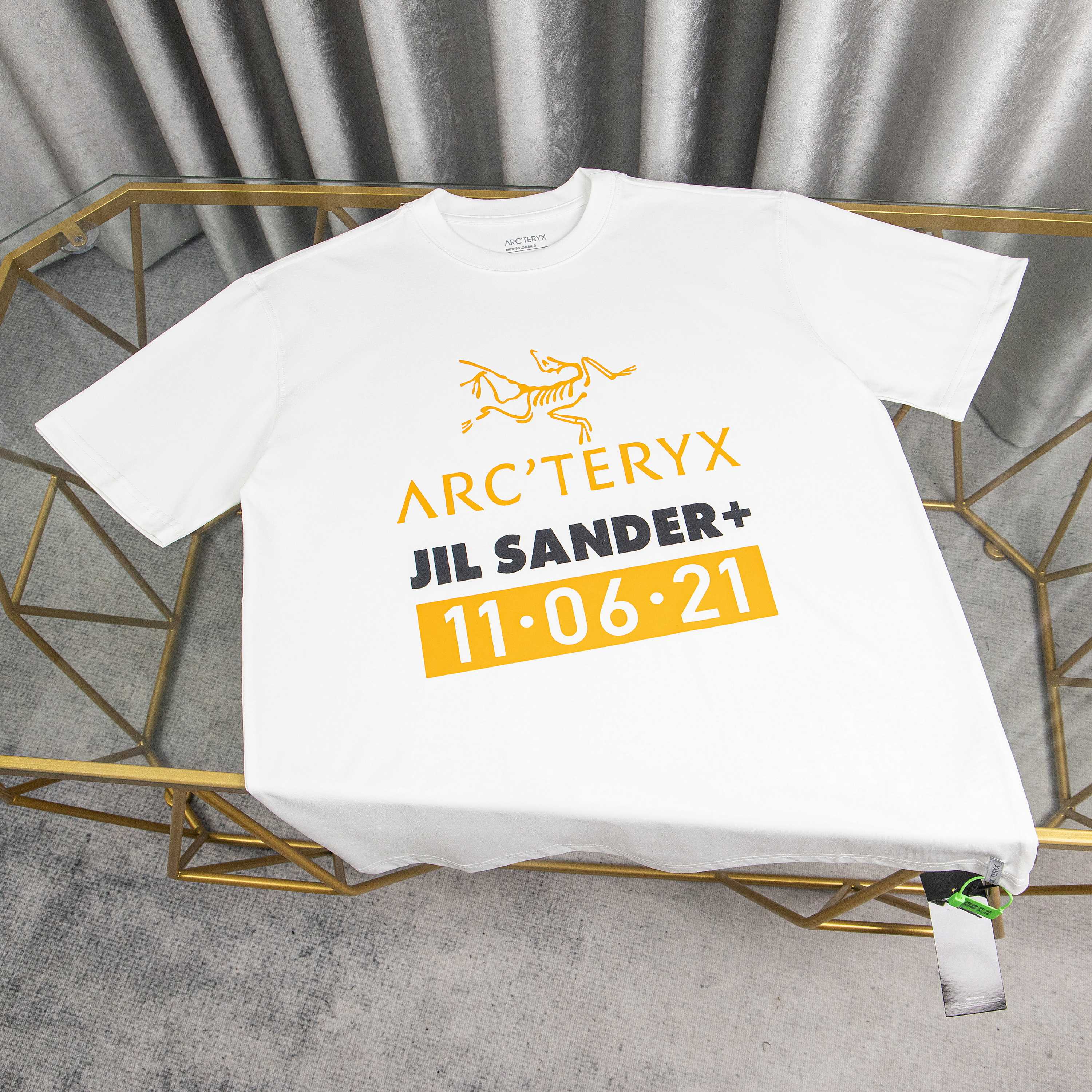 New classic print t-shirt