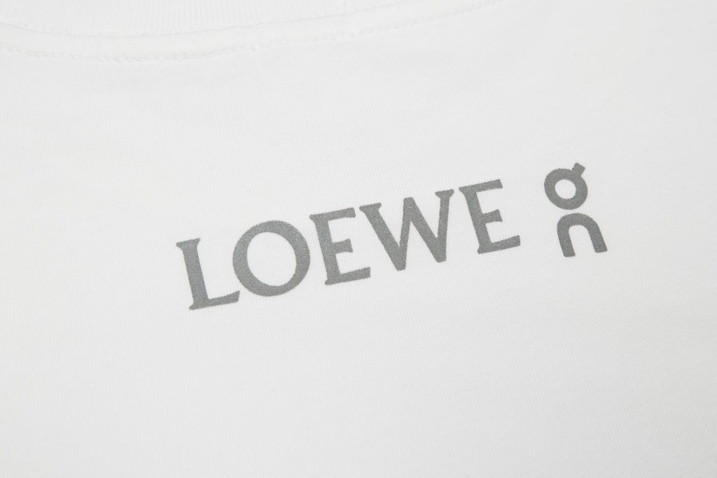 Fluorescent logo print T-shirt